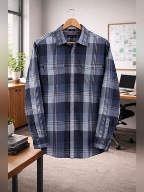 Tommy Hilfiger | Men's Large | Plaid Button-Down Shirt